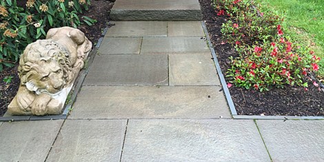 LDCP_OakRdGarden_Loin at Path_dblsq